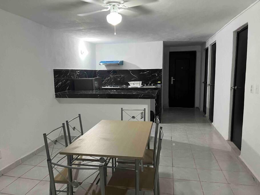 Departamento Todo Cerca Playa Azul Apartment Манзанило Екстериор снимка